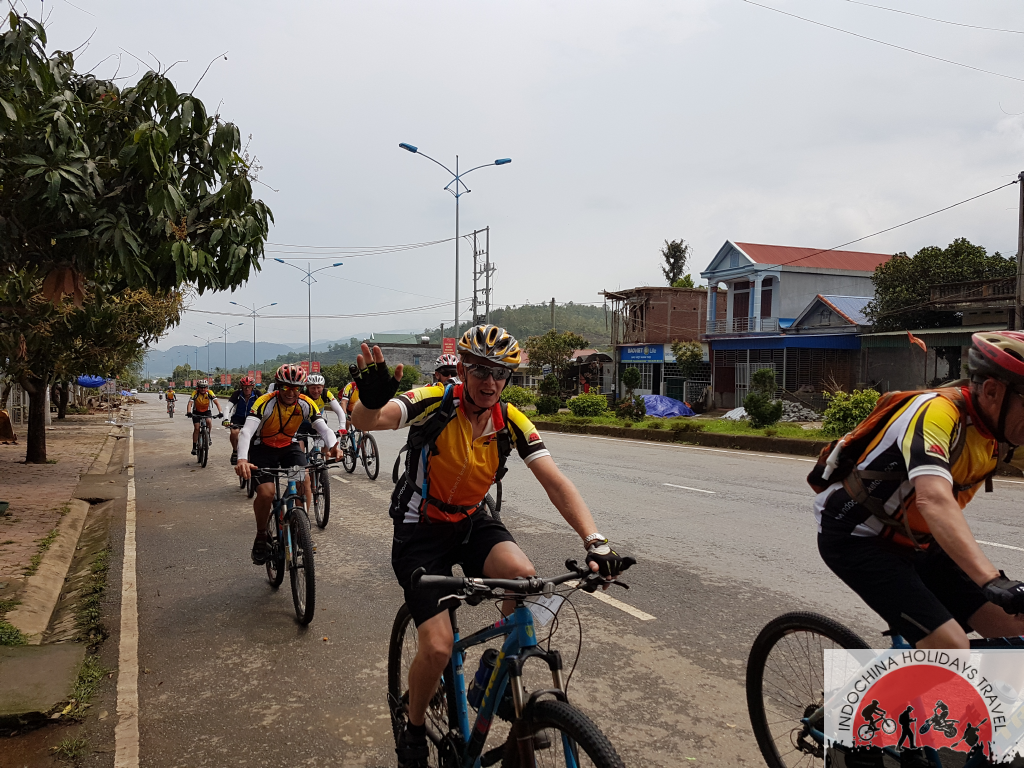 6 Days Vientiane Cycle To Luang Prabang