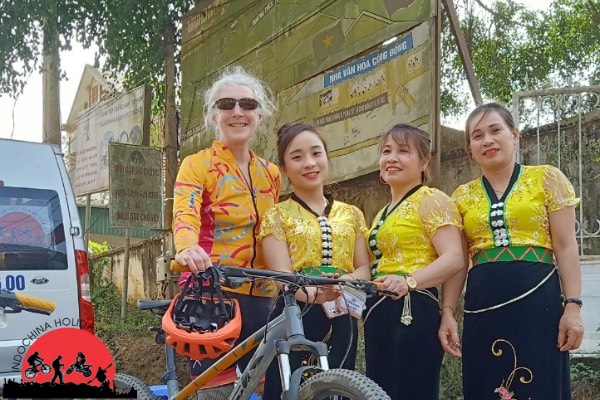 Hanoi Cycling through hilltribe villages to Luang Prabang - 9 Days 3