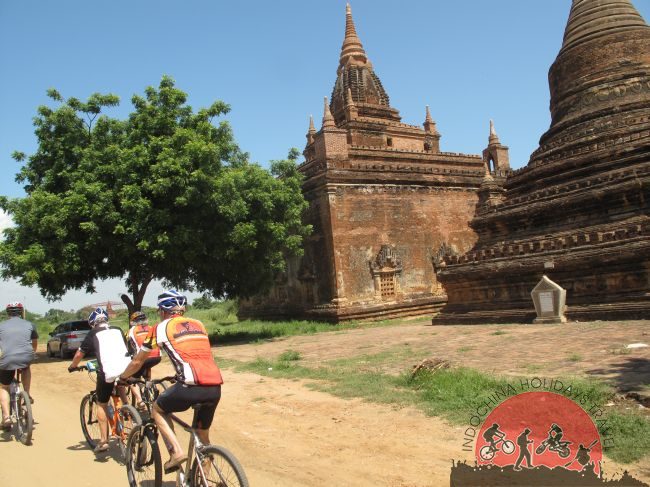 Luang Prabang Cycling To Vientiane – 7 days 3