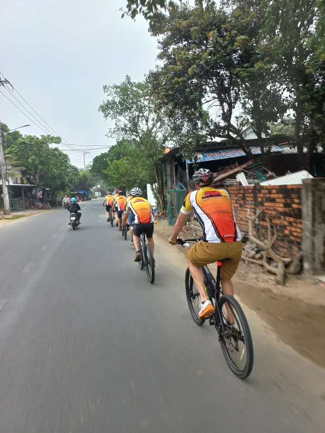 12 Days Cycling from Luang Prabang to Nong Khiaw and the Plain of Jars 2