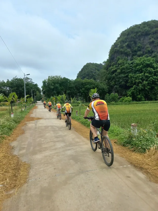 13 Days Cycling From Vientiane To The Southern Parts 4