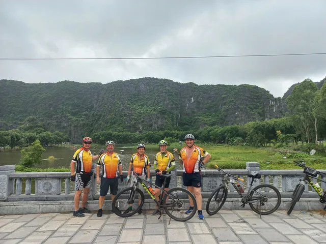 2 Days Vang Vieng Biking to Vientiane