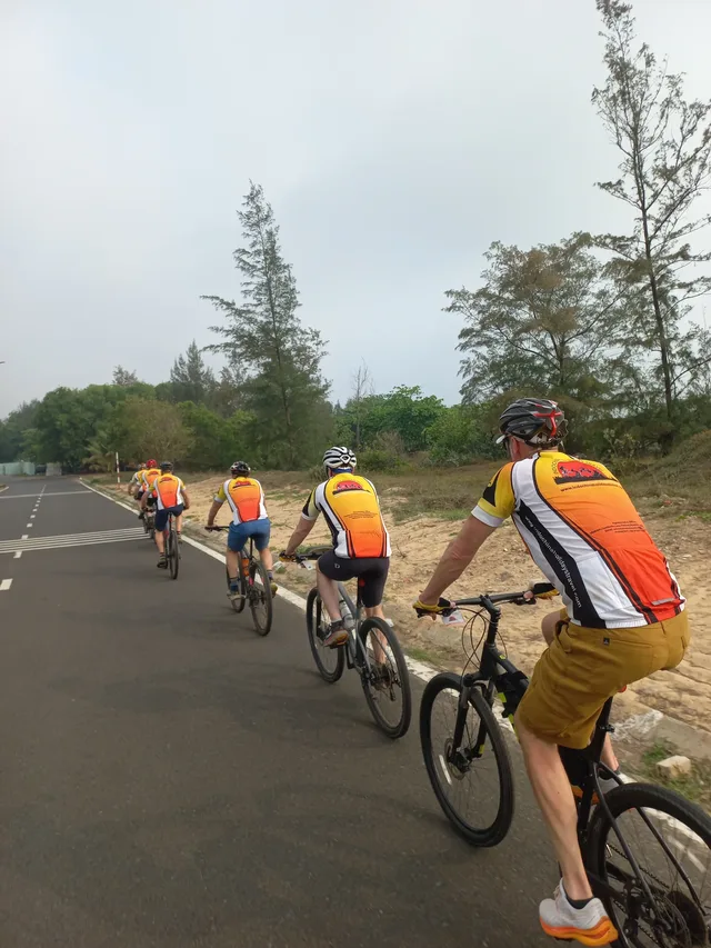 8 Days Cycling in Pakse 2
