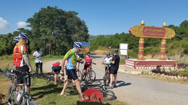 Vientiane Cycling to Luang Prabang - 9 days 3